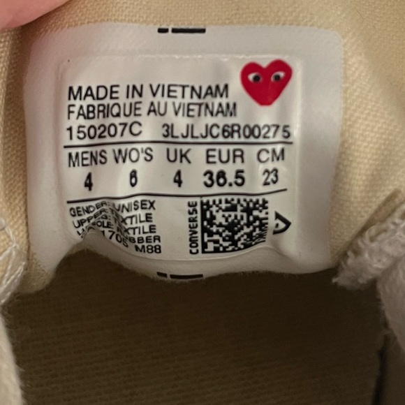 🎉🎉 host pick!!Converse x comme des garçons play by chuck Taylor. - Picture 14 of 14